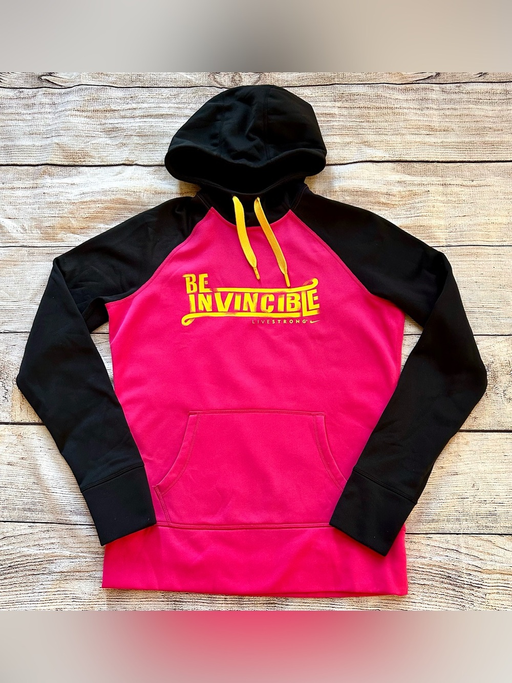 Nike Pink Black Gold "Be Invincible" Livestrong Hoodie Sweatshirt Ladies Sz M